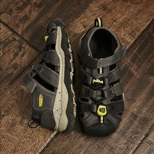 Keen Gray and Black Outdoor Sandals with Yellow Accents